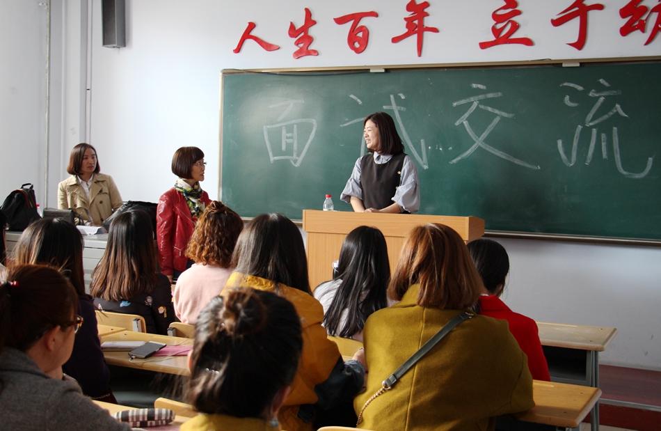 届毕业生春季招聘会相继开场-黑河学院